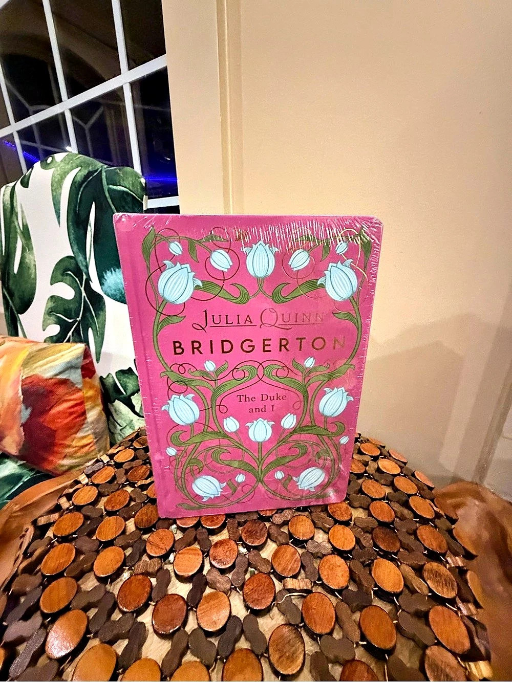 Limited edition Avon Bridgerton sprayed edge The Duke and I Pink Floral Book NWT